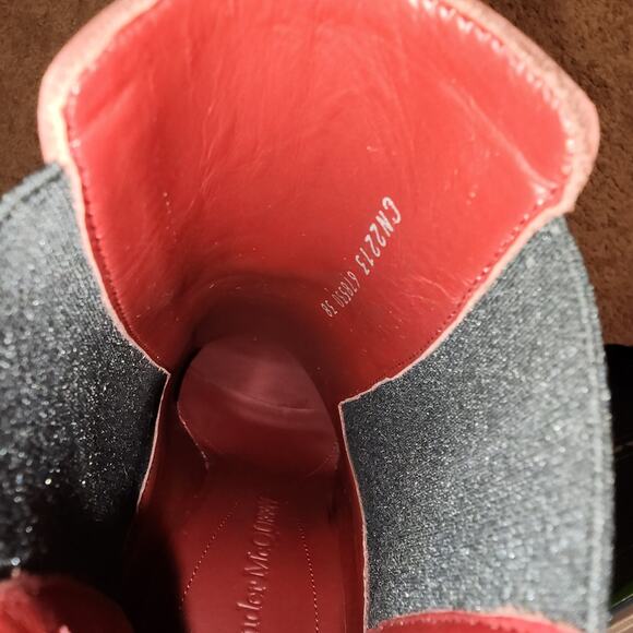 Alexander McQueen Chelsea Boot "Burgundy and Black" Size 38 - Picture 10 of 10